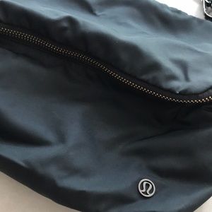 Lululemon shoulder bag
